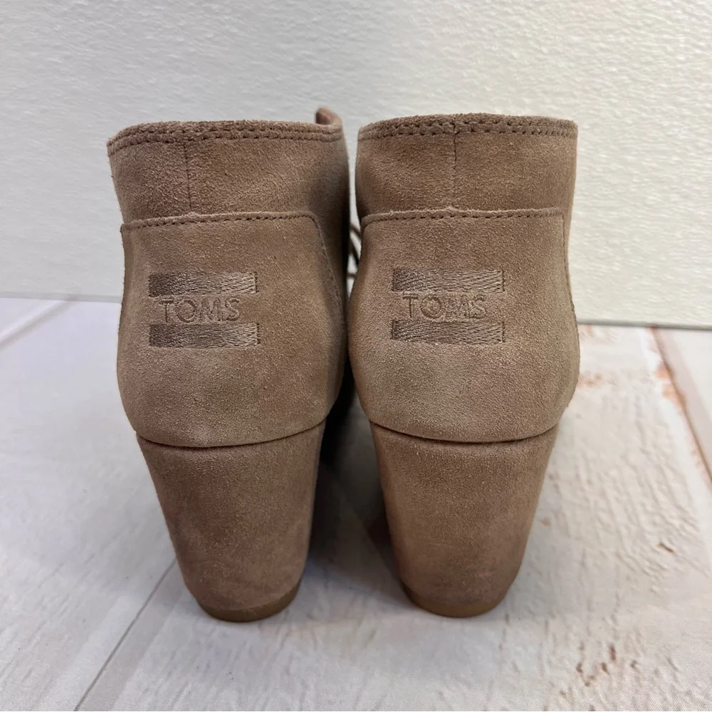TOMS Women's Black‎ Suede Desert Wedges SIZE 10